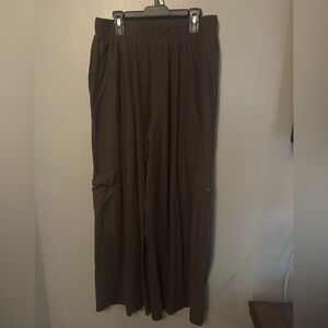 FP Beach pants - brown wide leg cargo pull on style beach pants